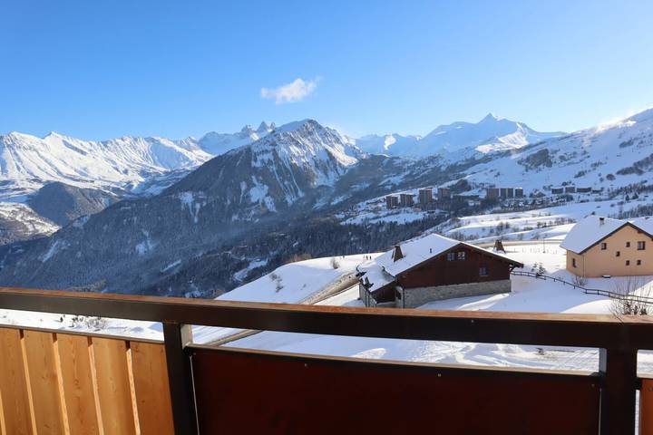 Appartamento intero, Appartamento 'Sabot De Vénus' con vista montagne, giardino in comune e Wi-Fi in La Toussuire, Fontcouverte-la-Toussuire
