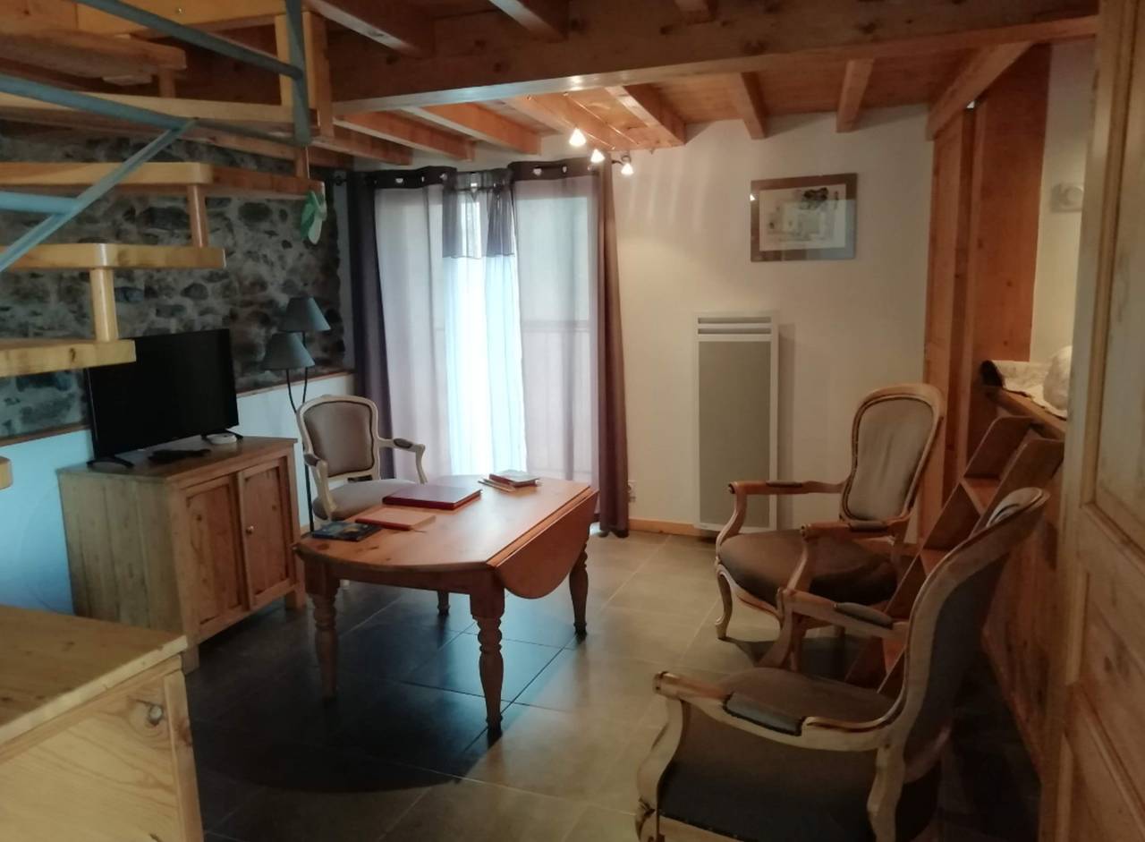 Casa de vacaciones 'Chez Laetitia' con terraza privada y Wi-Fi in Campôme, Parque Natural Regional de los Pirineos Catalanes