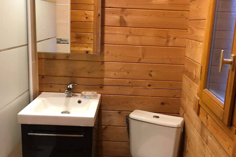 Wooden chalet in a 4* leisure park in La Teste-de-Buch, Arcachon region