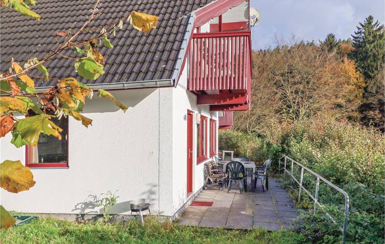 Ferienhaus für 6 Personen, mit Terrasse und Garten in Kirchheim - 2