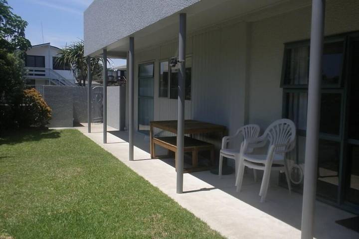 Holiday apartment for 3 people, with garden in Ōhope