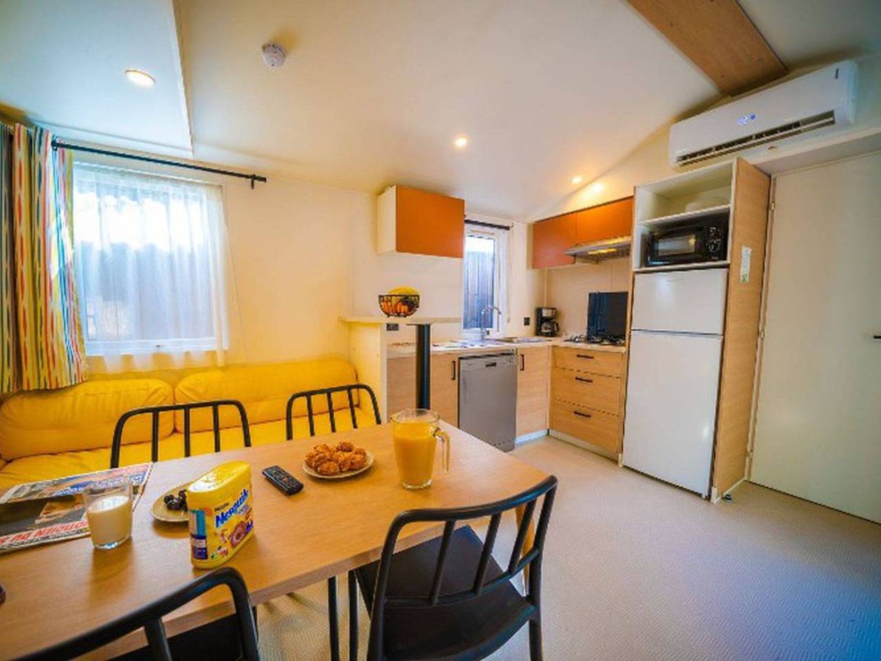 Mobil-home climatisé - Terrasse - 4 pers. in Balaruc-les-Bains, Côte méditerranéenne (France)