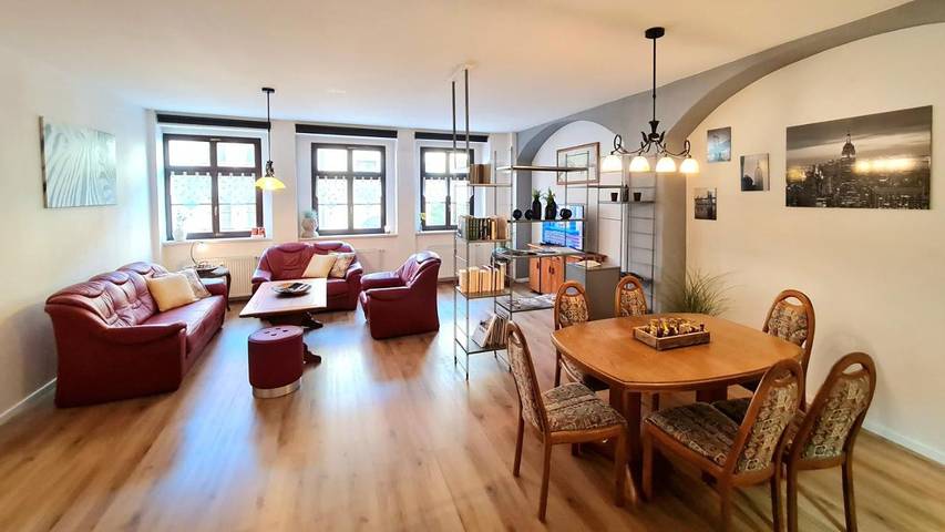 Ferienwohnung für 6 Personen, mit Ausblick und Terrasse in Freiberg