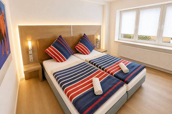 Ganze Wohnung, Nice Flats Premium 4 Zimmer 6 Bett Apartment, 3 Schlafzimmer, Smarttv, Küche in Hamm, Ruhrgebiet