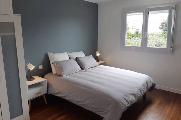 Location de vacances pour 6 personnes, avec terrasse et jardin à Locmiquélic - 4