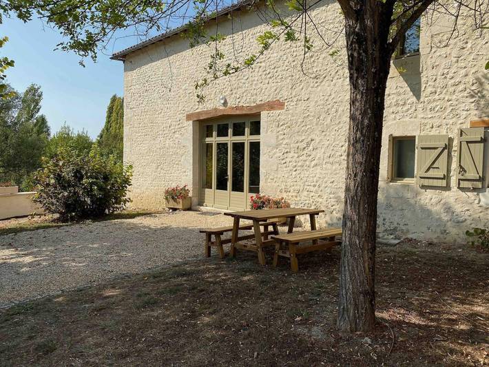 Villa mit Pool in der Dordogne in Chalais (Charente), Charente