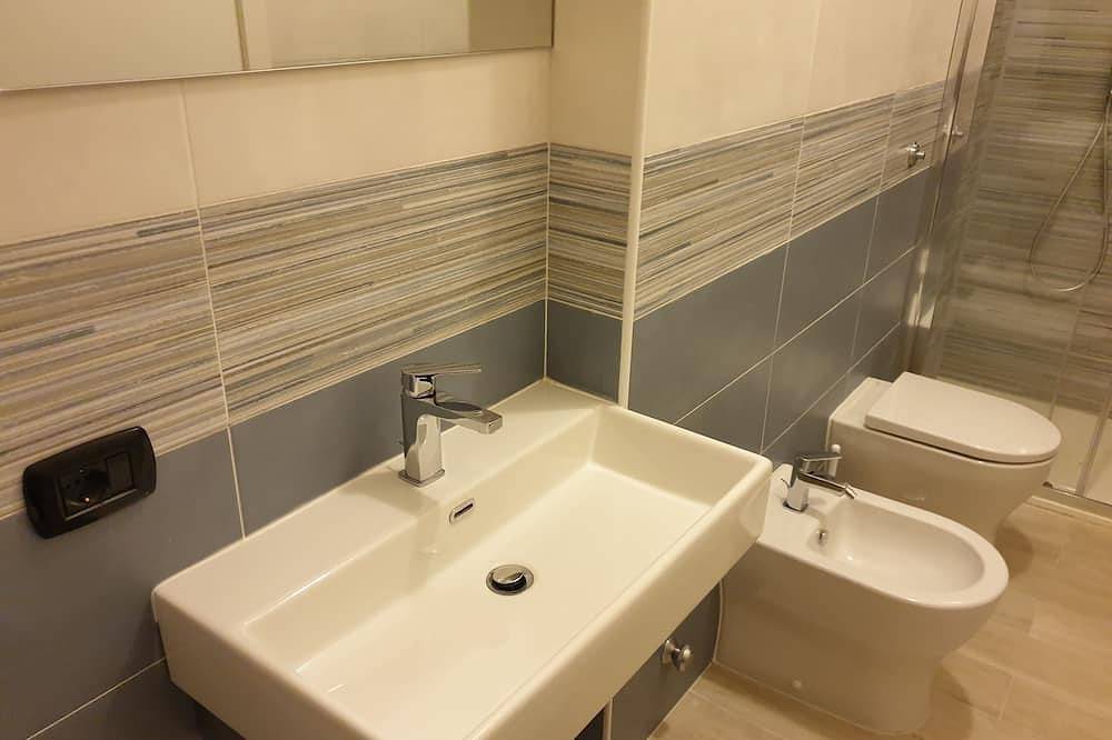 Apartamento entero, Comfortable one-bedroom apartment with kitchen and terraced balcony with mountain view in Sapri, Cilento