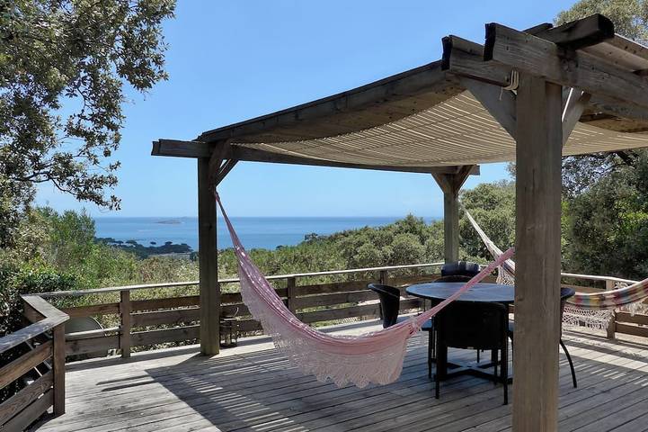 Maison pour 4 personnes, avec terrasse dans Palombaggia