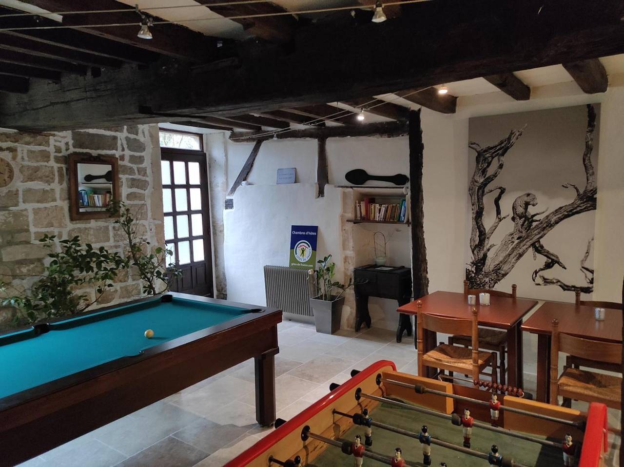 Apartamento entero, Apartamento 'Gîte Du Meunier' con jardín compartido, Wi-Fi y aire acondicionado in Thonnance-lès-Joinville, Alto Marne