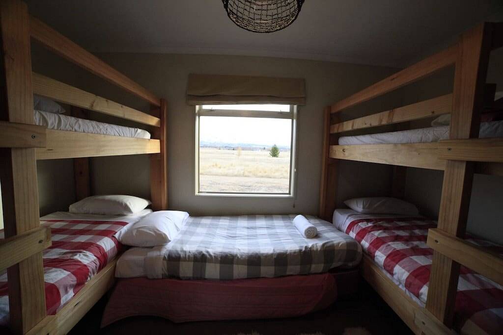 Raspberry Hut, Huge Spaces & Panoramic Views in Ben Ohau, Mackenzie District