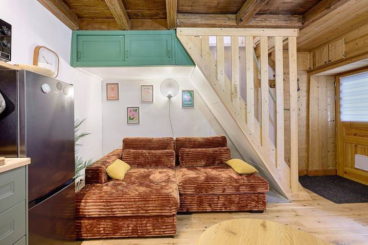 Ferienhaus „Le Nid Savoyard“ mit Bergblick, Balkon und Wlan in La Perrière, Vanoise-Massiv