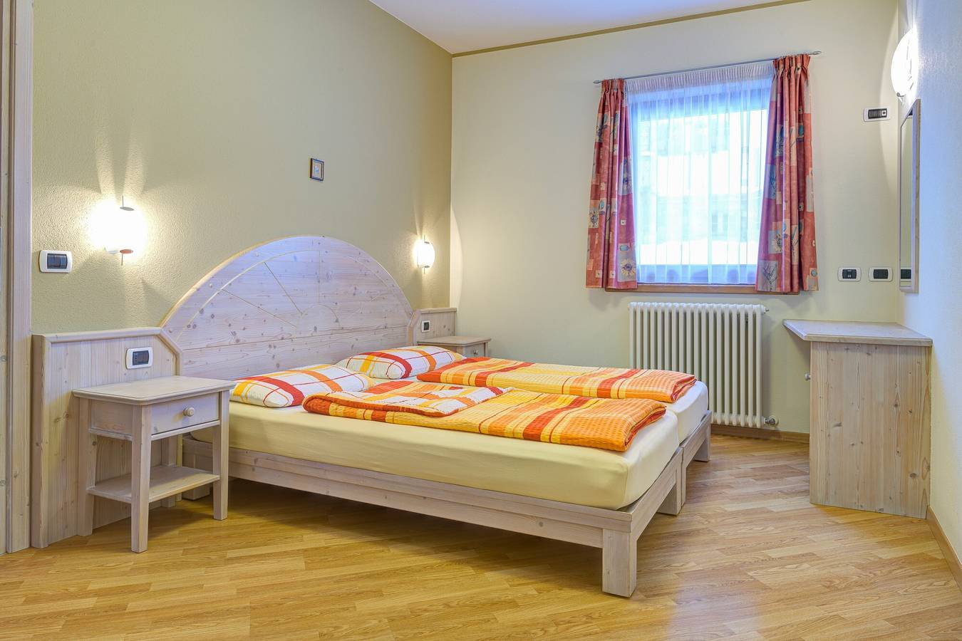 Appartamento intero, Appartamento 'Aronne Bait Giobbe' con vista sulle montagne, giardino e Wi-Fi in Livigno (Borgo), Livigno