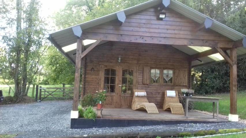Cottage pour 3 personnes, avec jardin et terrasse, animaux acceptés à Saint-Sylvestre-de-Cormeilles