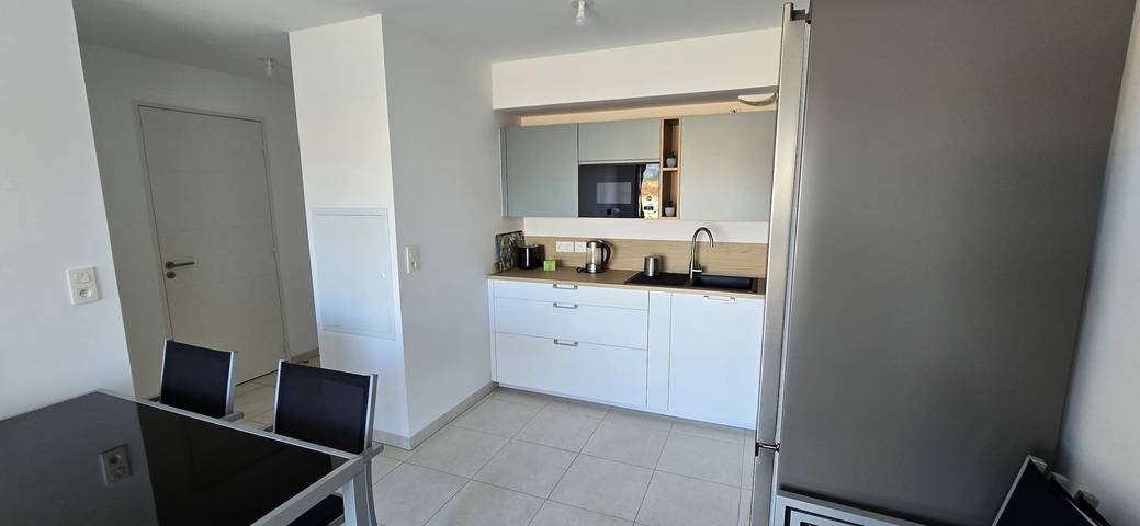 Appartement entier, Bel appartement pour 2 avec balcon in Cogolin, Côte méditerranéenne (France)