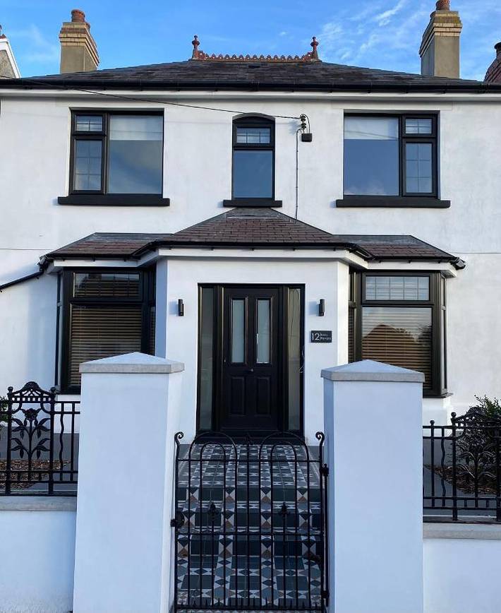 Holiday rental for 12 people, with Hot tub and Garden in Kidwelly