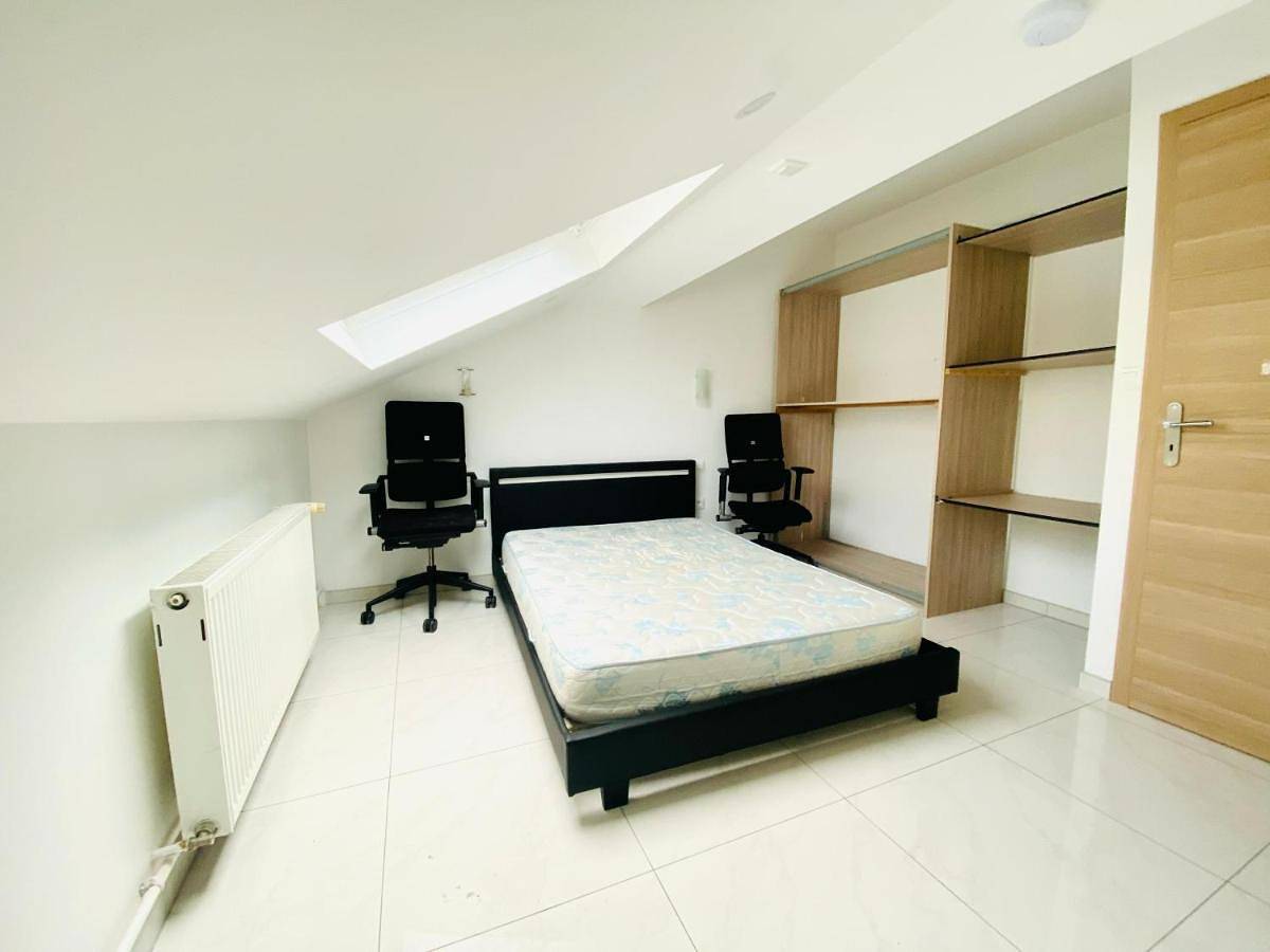 Appartement de vacances entier, Multiple sunshiny pleasant rooms very near Luxembourg in Hameau, Meurthe-et-Moselle