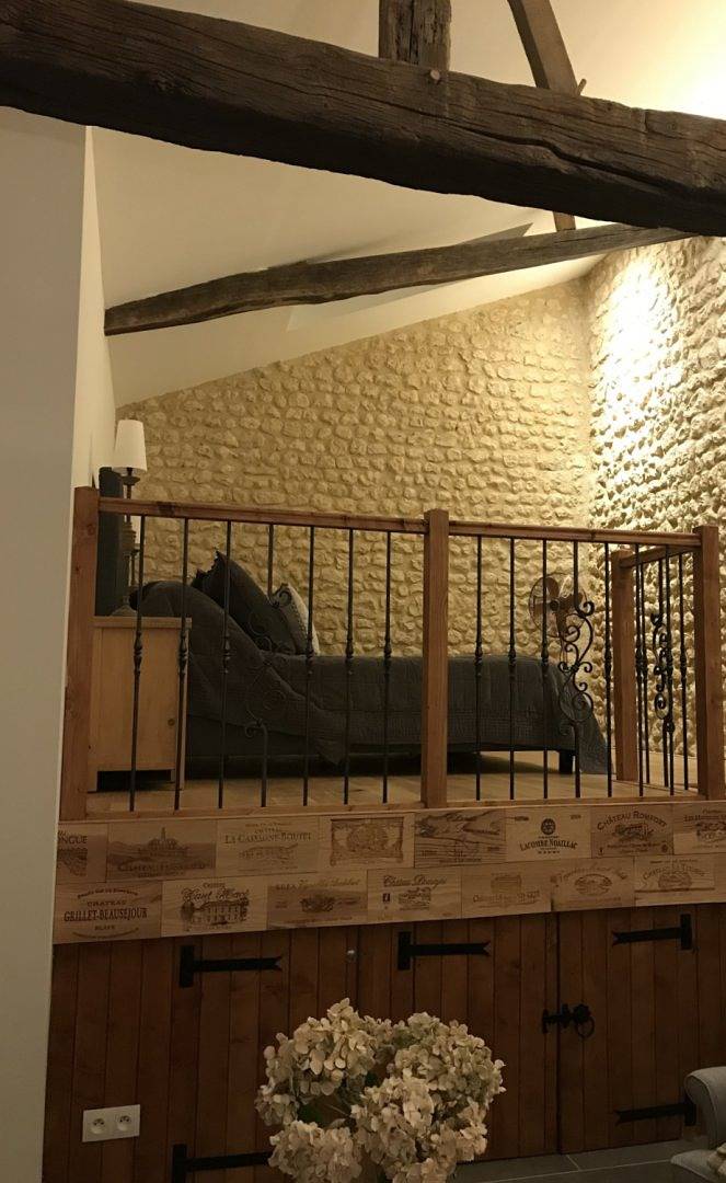 Stunning bed & breakfast gite with private garden - Chambre in Coteaux-du-Blanzacais, Charente