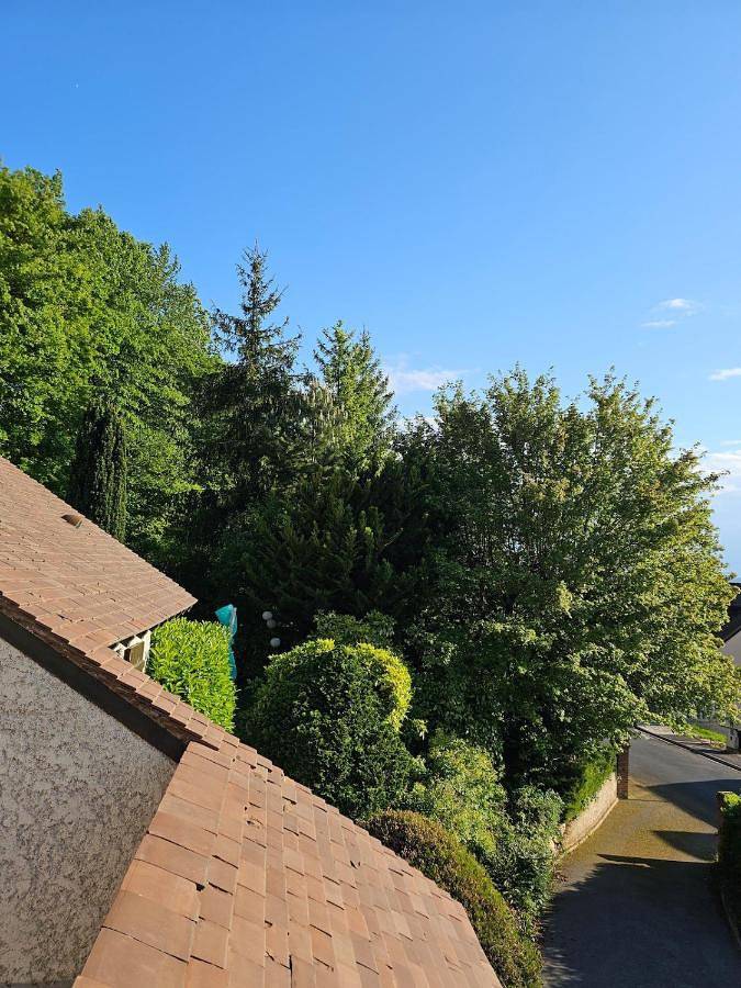 Three-Bedroom House in Champillon, Parc naturel régional de la Montagne de Reims