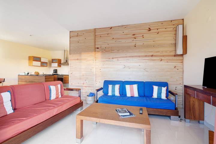 Apartamento entero, Apartamento 'Paraíso do Atlántico' con piscina, jardín compartidos y Wi-Fi in Albufeira e Olhos de Água, Distrito de Faro