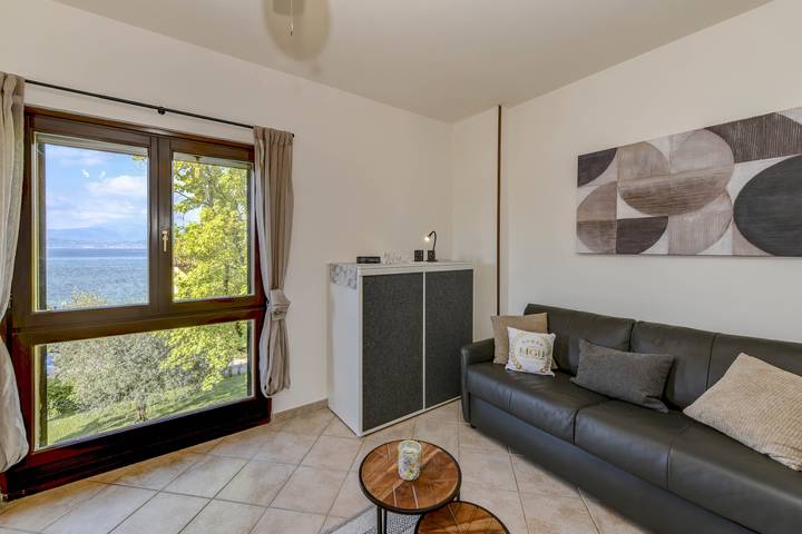 Appartamento per 3 persone, con terrazza e vista lago a San Benedetto (Peschiera del Garda)
