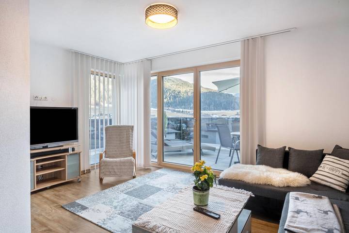Ganze Wohnung, Ferienwohnung 'Apart Schranz' mit Bergblick, Garten, Terrasse & Wlan in Stubaier Alpen, Umhausen