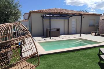 Gîte pour 8 personnes, avec jardin et terrasse à Cers