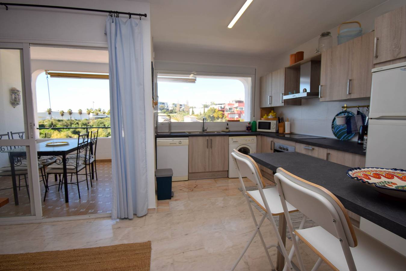 Townhouse with sea views close to the beach in La Capellania, Benalmádena