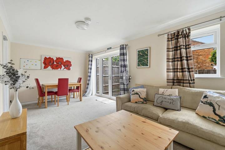 Cosy 3 bed house in Aylesbury in Aylesbury, Chiltern Hills