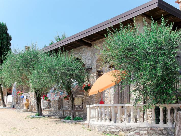 Ferienwohnung für 2 Personen, mit Terrasse und Garten sowie Ausblick in Tremosine