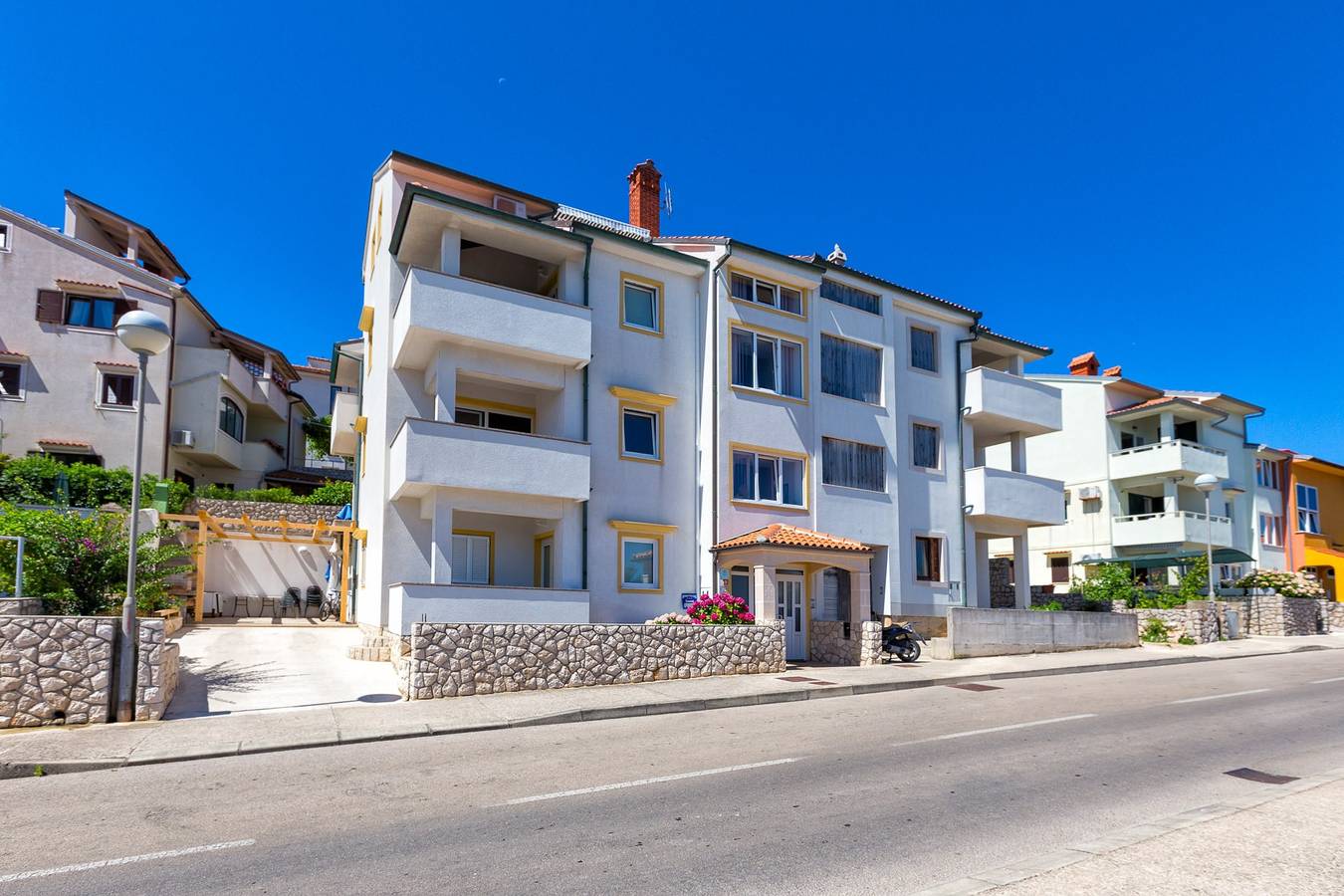 Entire apartment, Two bedroom apartment with terrace and sea view Mali Lošinj, Lošinj A-8026-c in Mali Losinj, Losinj
