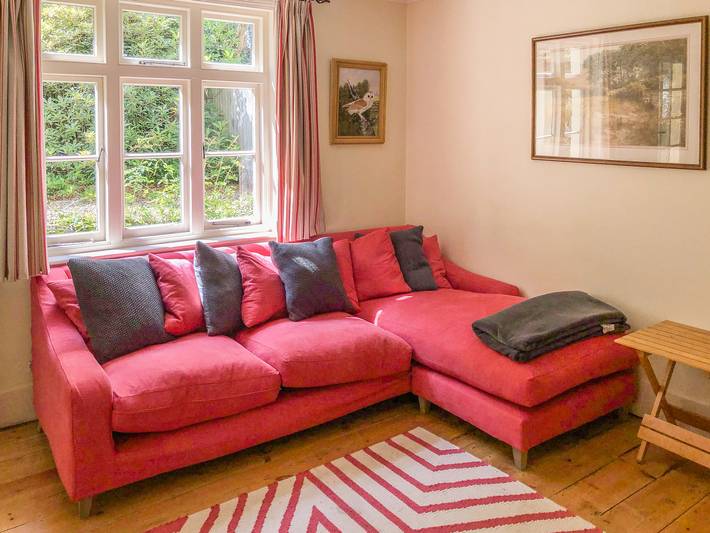 Woodhill Cottage in Shere, Guildford