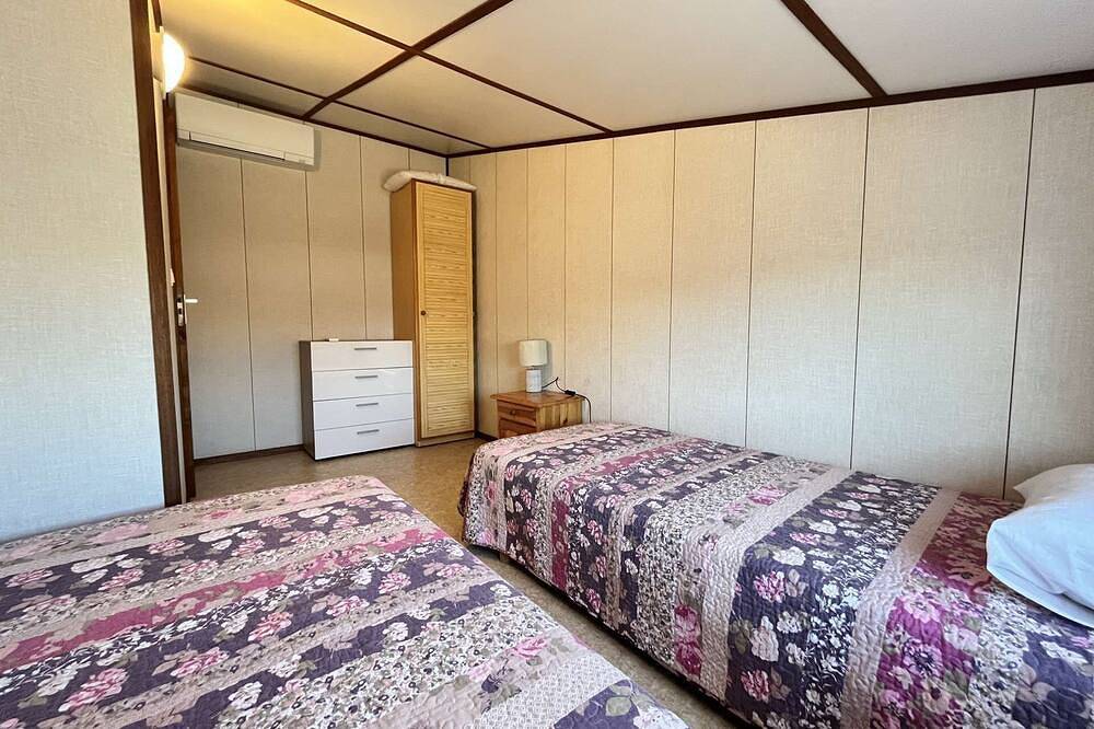 Villa airconditioned located in the secured residence \"Les Tamaris\" only 350m from the sea, wifi,... in Portiragnes Plage, Portiragnes