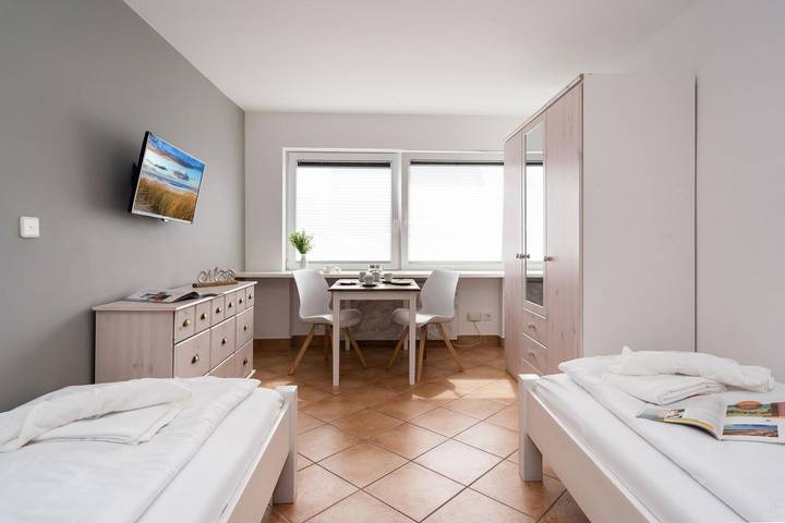 Ferienwohnung für 2 Personen, mit Terrasse und Garten in Westerland - 4