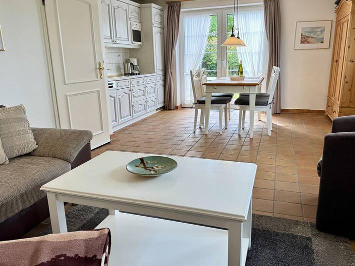 Ganze Wohnung, Gemütliche 2-Zimmer Ferienwohnung mit Terrasse in ruhiger Lage von Westerland in Westerland, Sylt (Gemeinde)