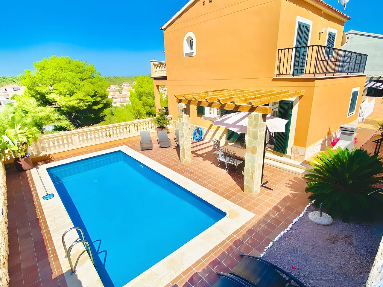 Villenparadies mit privatem Pool in Cala Romántica (S'Estany d'en Mas) in S'Estany d'en Mas, Manacor
