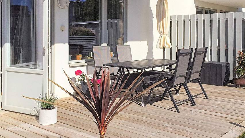 Feriehus for 2 personer, med terrasse i Visby