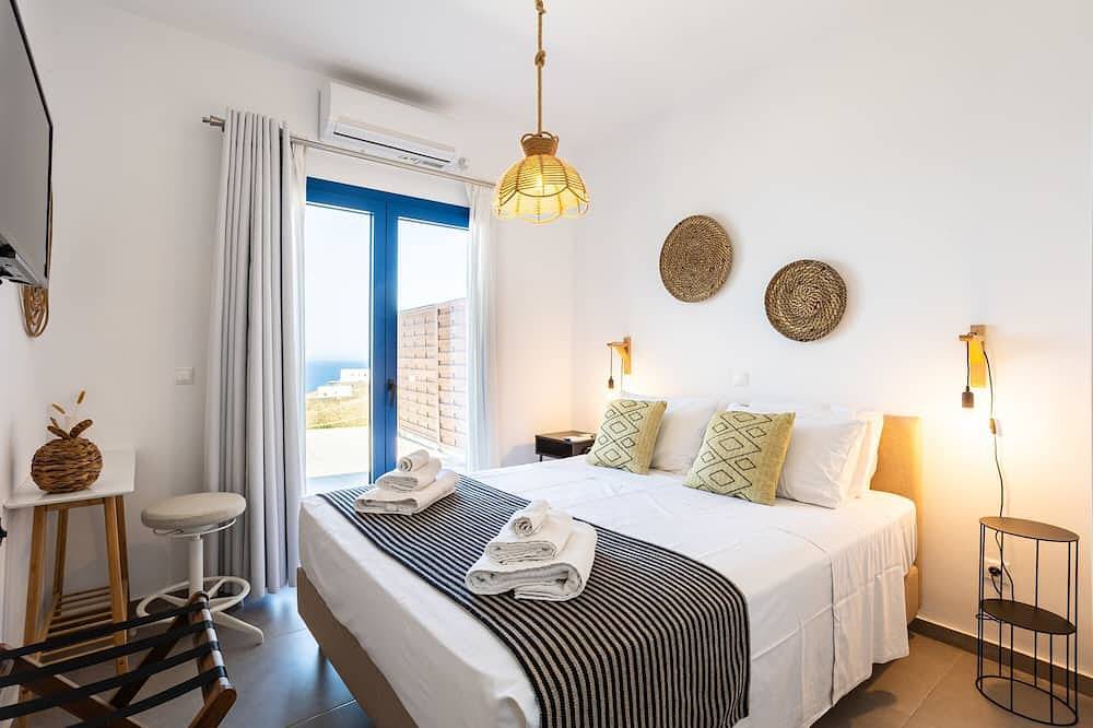 Live in Blue - Cobalt Private Pool & Magic Views in Kea