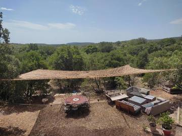 Gîte pour 6 personnes, avec vue et jardin, animaux acceptés à Viols-le-Fort