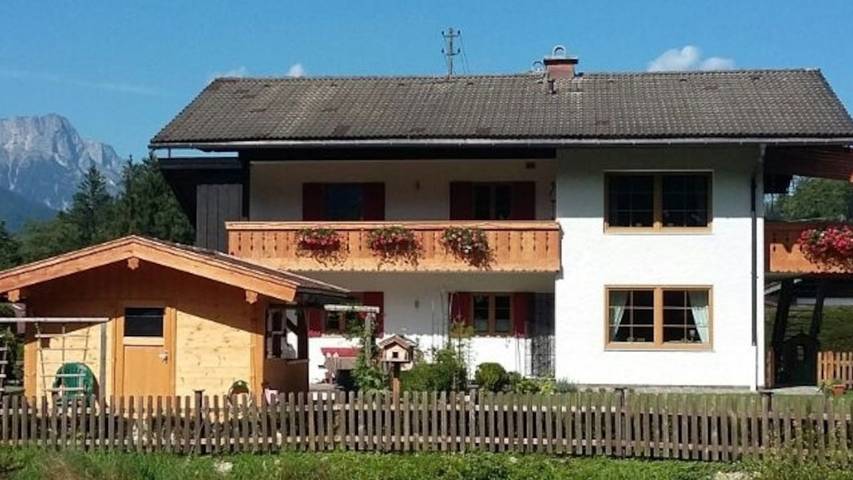 Ferienwohnung für 2 Personen, mit Balkon im Berchtesgadener Land