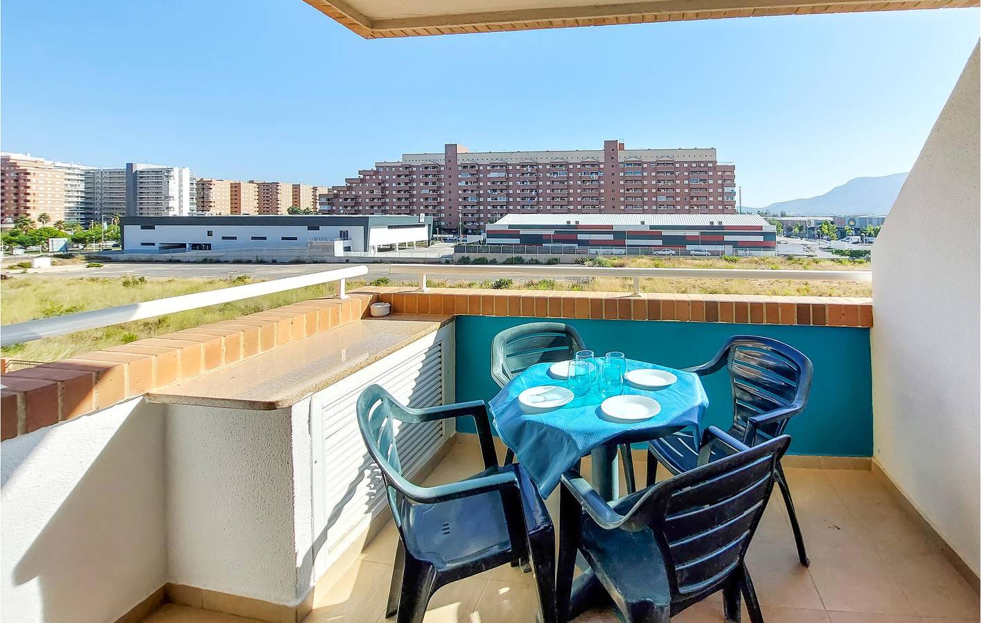 Apartamento vacacional entero, Apartamento en primera línea de playa con aparcamiento, piscina y terraza in Marina d'Or, Oropesa del Mar