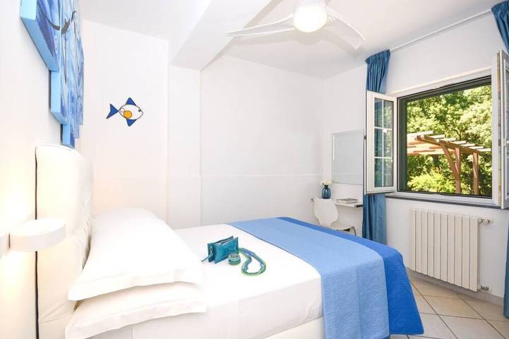 Traumvilla mit Panoramapool in Villammare, Vibonati