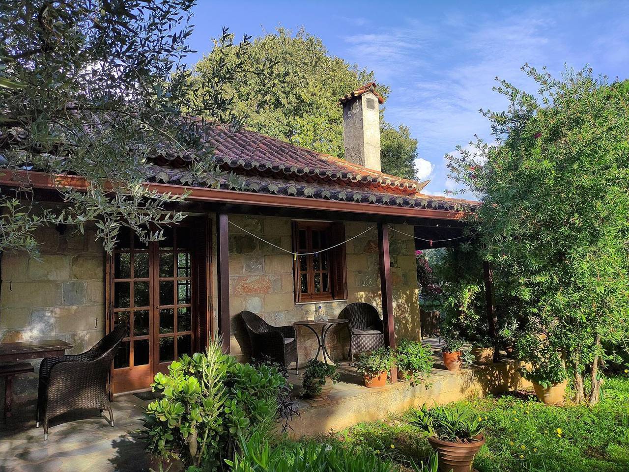 Ferienhaus nur 300m vom Stoupa Strand entfernt, wunderschöner Garten, Peloponnes in Stoupa, Messenien