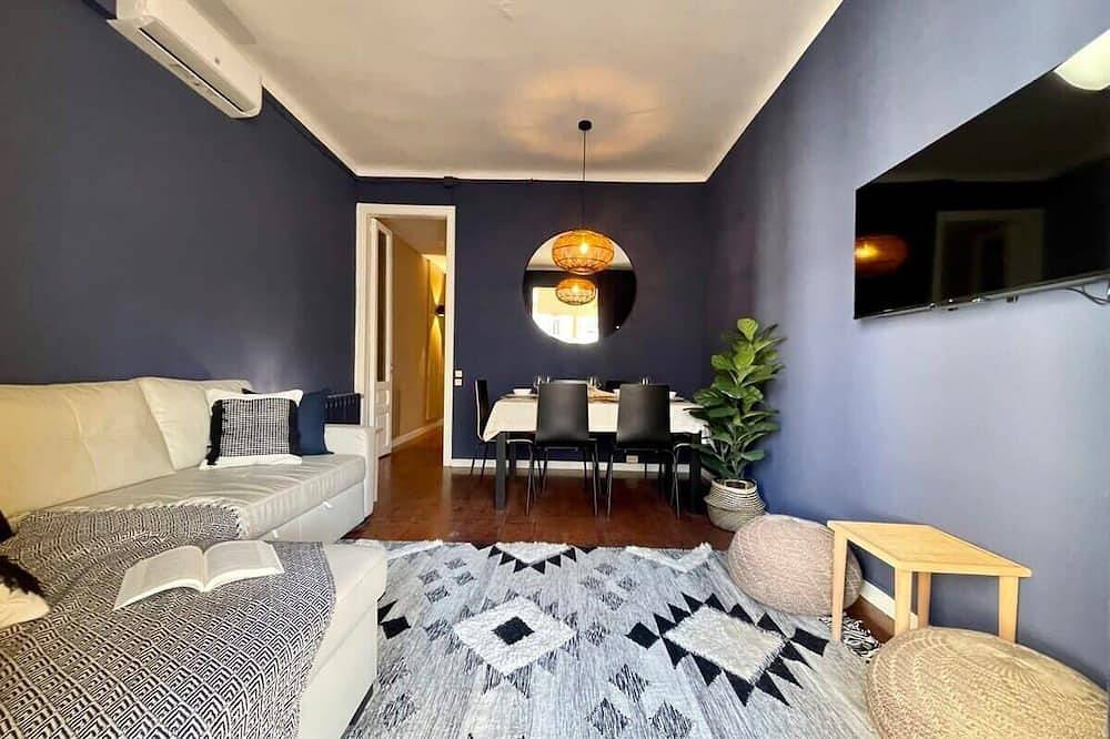Entire apartment, Comfortable 4Bd next to Sagrada Familia in Barcelona Centre, Barcelona