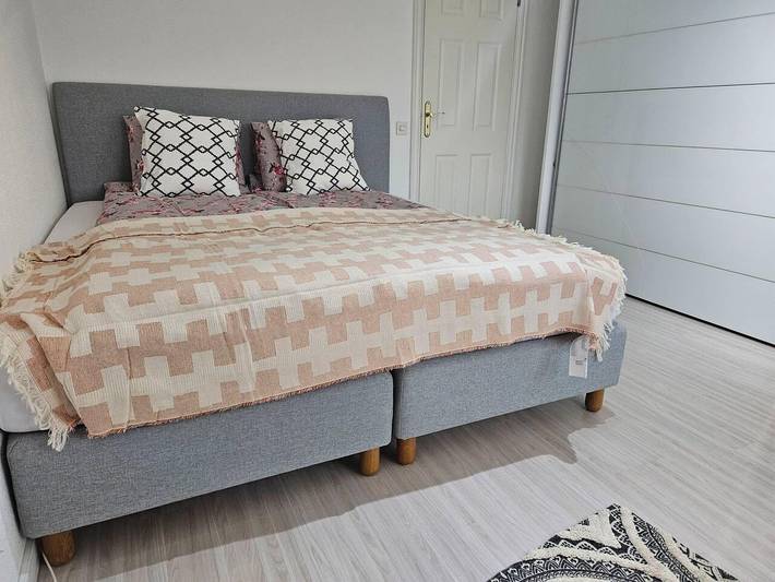 3Br House, Sleeps 7 with Balcony-Garden-Bbq-FreeP in Malmö, Schwedische Ostsee