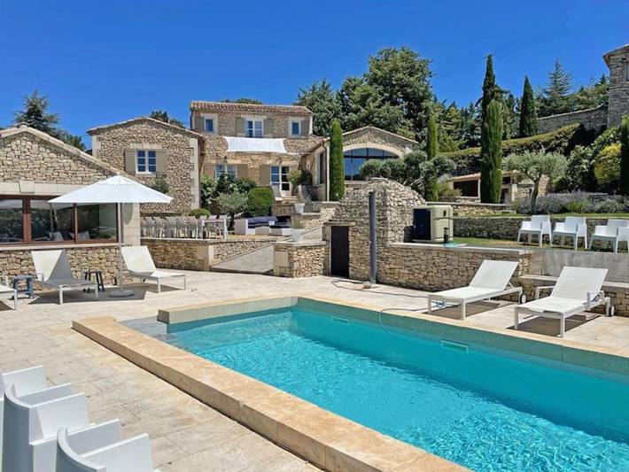 Vacation rental for 8 people, with yard in Apt