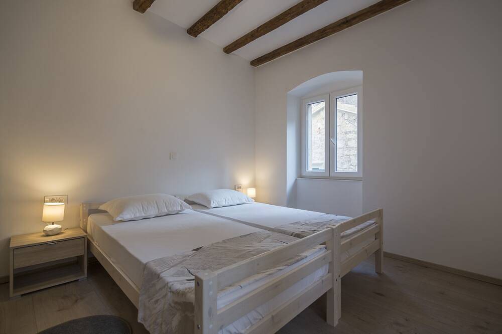 Ganze Wohnung, Apartments Bepi- Apartment Nera in Komiza, Vis