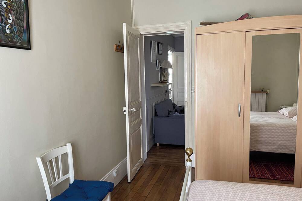 Ganze Wohnung, Nice Apartment sleeps 4, private parking, 500m from Paris 13eme Ivry-sur-Seine in Ivry-sur-Seine, Val-de-Marne