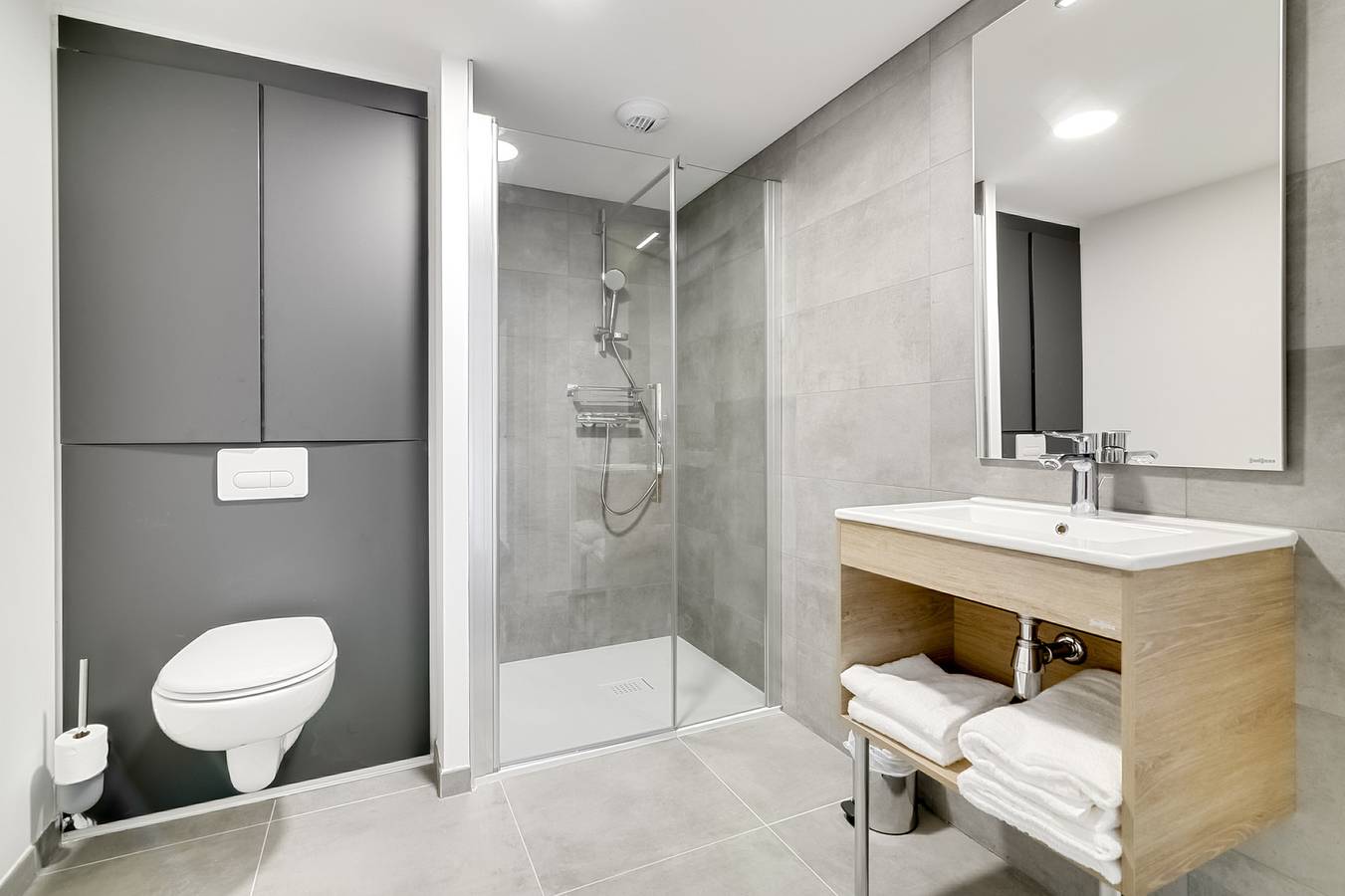 Apartamento entero, New deluxe penthouse for 6 people with 2 bedrooms in Vence (Alpes Marítimos), Region de Cannes