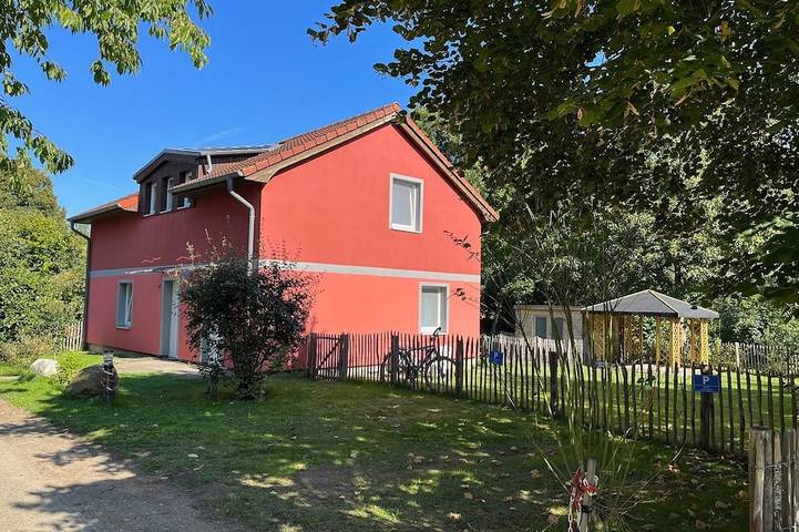 Ferienwohnung für 5 Personen, mit Garten, mit Haustier