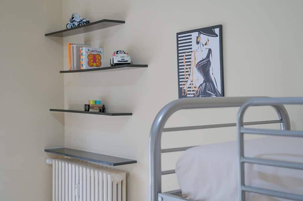 Entire apartment, Apartment Terrace on the Center in Piacenza, Piacenza Province